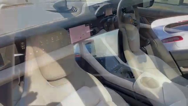 LC71NTX Taycan 4 Cross Turismo смотреть онлайн