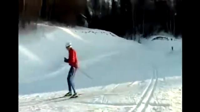Прохождение поворотов на беговых лыжах смотреть онлайн