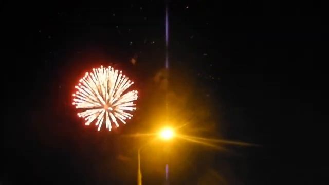 Салют в честь Дня освобождения Белгорода. 5 августа 2014 смотреть онлайн