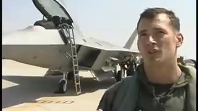 F-22 Langley demo - Backflips!!! Cobra!!! смотреть онлайн