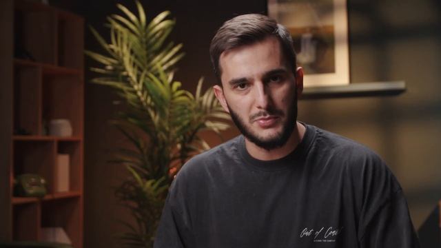 Google Pixel 8 Pro - между iPhone 15 Pro Max и Samsung S23 Ultra смотреть онлайн