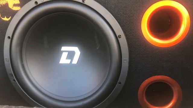 Пассивный сабвуфер в корпусе без усилителя DL Audio Piranha 12 Double Port смотреть онлайн