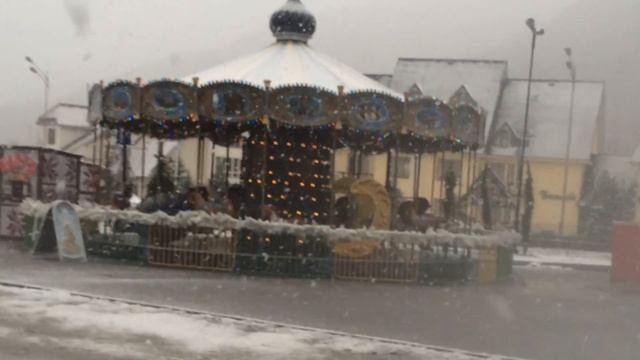 Сочи  Че? Харчо! (В ролях: Сочи, Мария Новичкова и Ольга Вепрецкая)