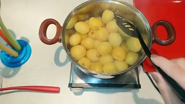 Ոսկեշող ծիրանաչիր առանց շաքարավազի. Сухофрукт из абрикоса .Dried apricots смотреть онлайн