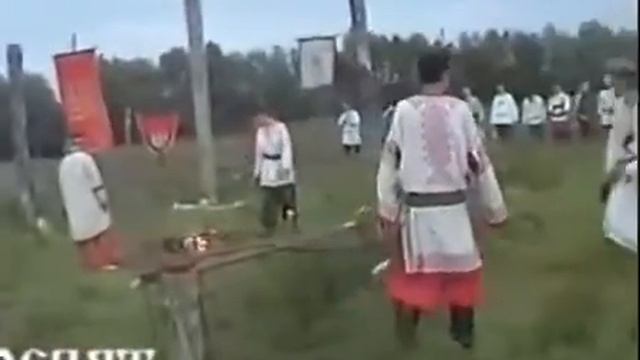 Волхв Велеслав: Традиционные Славянские Праздники (Купала 2004) смотреть онлайн