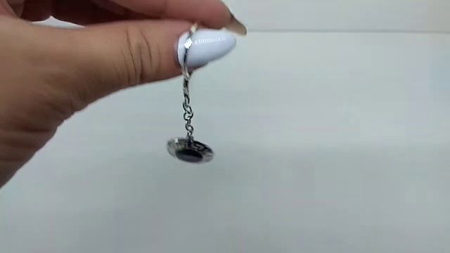 Авто брелок серебро Ford смотреть онлайн