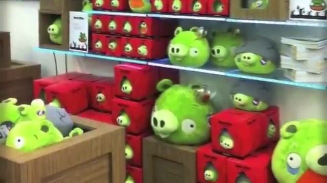 Angry Birds Retail Store Opens смотреть онлайн