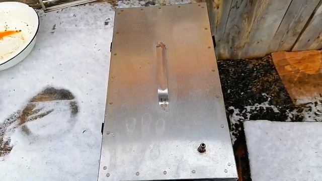 Как закоптить курицу. Вкусный рецепт курицы горячего копчения | ПАПА В ДЕЛЕ смотреть онлайн