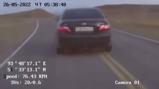 В Туве водителю, спровоцировавшему преследование, суд назначил 14 суток административного ареста смотреть онлайн