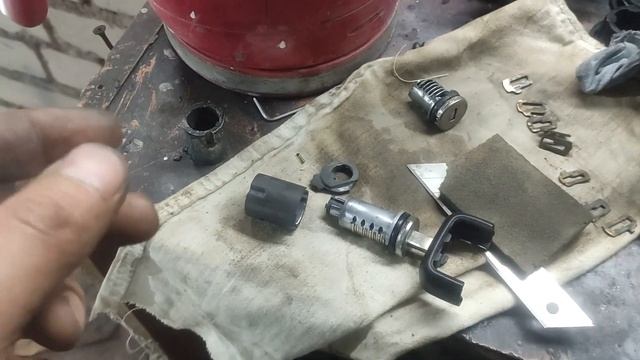 Личинки замков дверей Opel Vectra C. Чистка блока стеклоподъемников Opel Vectra C, Opel Signum. смотреть онлайн