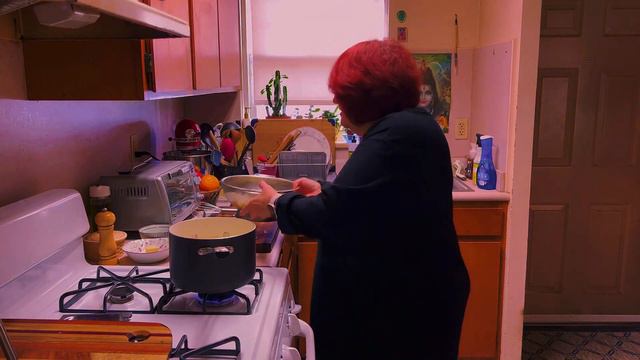 Kia's Kitchen - Ultra Creamy Mashed Potatoes смотреть онлайн