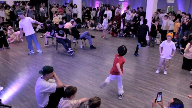 Breaking 1vs1, до 9 лет, Preselection. ALL OPTION BREAK DANCE BATTLE, October 20 смотреть онлайн