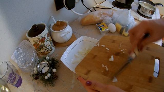 ЭКОНОМ НОВОГОДНИЙ СТОЛ на ДВОИХ ЗА 100 РУБЛЕЙ смотреть онлайн