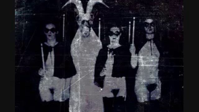 Per Flagellum Sanguemque, Tenebras Veneramus - Gnaw Their Tongues смотреть онлайн
