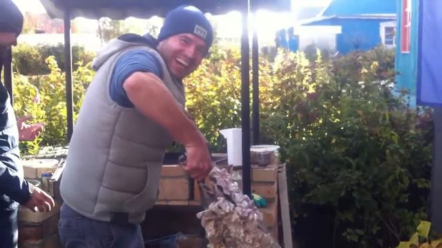 Шашлычник 80 уровня (как правильно насаживать мясо) смотреть онлайн