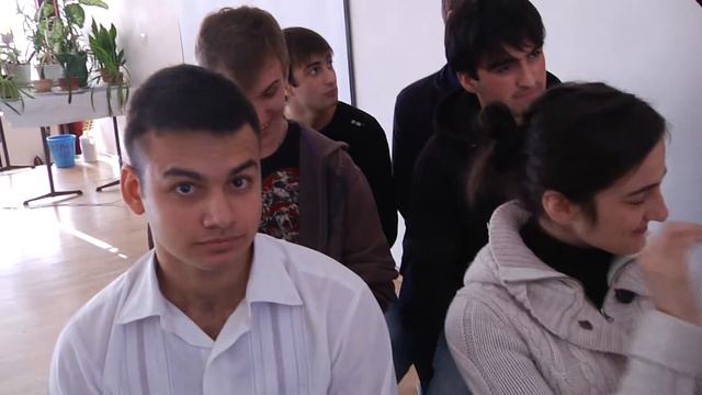 "Волшебный микрофон", или о чем думают студенты на парах :) смотреть онлайн