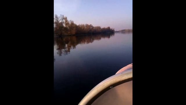 Лодка Днепр под Вихрем 30 в пол газа смотреть онлайн