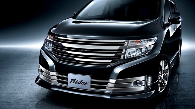 Nissan Elgrand E52 2010–present