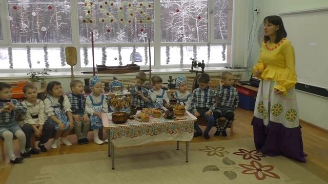 Музыкально-литературная гостиная «У самовара не скучаем, разговор ведём за чаем» смотреть онлайн