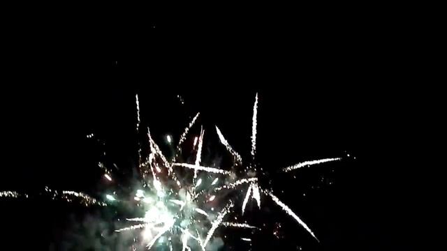 Салют на Открытие ТРЦ НОВОСИТИ ( НОVОСИТИ ) . Салют - город Чита. смотреть онлайн