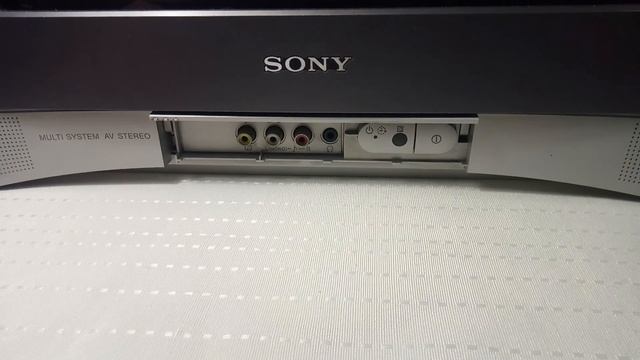 Телевизор для ретро гейминга Sony Trinitron смотреть онлайн