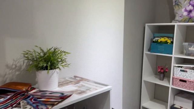 Рулонные шторы – современная альтернатива традиционным портьерам. Они появились не так давно смотреть онлайн