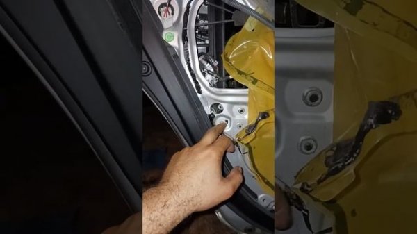 lexus ls 460 rear small quarter glass replacement