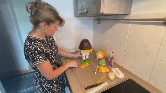 Подставка для торта«Девочка »//Торт девочка из мастики//Fondant//Германия//Антигравитационный торт смотреть онлайн