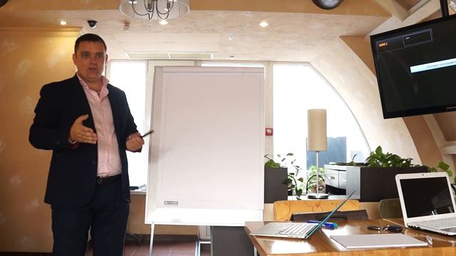 Бизнес-Завтрак "Практическая инструкция по работе с бизнес помощником" - Часть 3. Дмитрий Тетервка смотреть онлайн