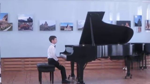 A.Babajanyan Mexedi,Bach Маленкий прелюд,Berens этюд,Harutyunyan Qnarakan vals, Sviridov смотреть онлайн