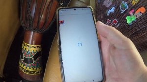 ШТРЕБУХ ЛАЗИЕТ ПО МУСОРКАМ А ЧЕМ Я ХУЖЕ???