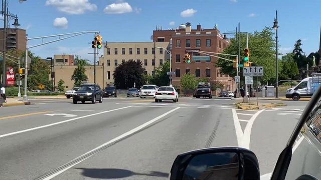 Trash Clip Of An Unmarked Paterson Police Crown Vic Responding On Memorial Drive 6/29/22 смотреть онлайн