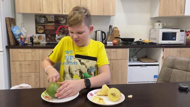 МАНГО вкусно или нет? Пробую манго в первый раз в жизни! смотреть онлайн