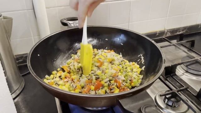 Жареная рыба с фирменным соусом ! смотреть онлайн