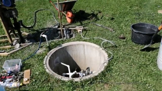 Абиссинская скважина 17м, 2.8м3/ч. Штурмую нижний горизонт повторно. смотреть онлайн