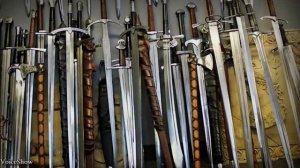 ИСТОРИЯ ИЗГОТОВЛЕНИЯ ХОЛОДНОГО ОРУЖИЯ . КАК ИЗГОТАВЛИВАЛИ КЛИНКИ, НОЖИ, МЕЧИ В СТАРИНУ