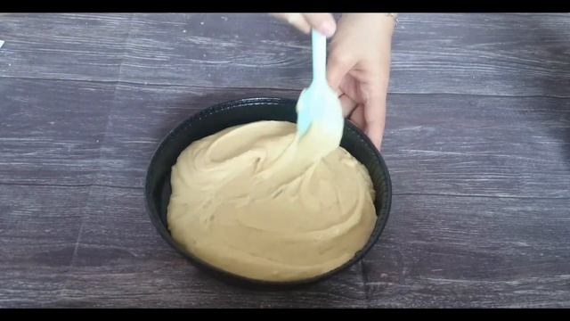 Пироги с вишней и изюмом