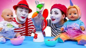 Куклы БЕБИ БОН и цветная Каша! - Смешные видео для детей. Игры дочки матери и мультики с Baby Born