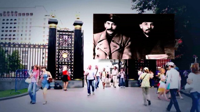 Мария Есипенко.  В АЛЕКСАНДРОВСКОМ САДУ