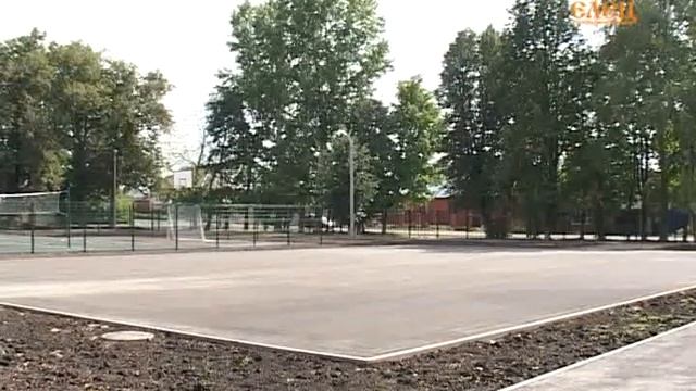 После капитального ремонта в Ельце открыли первую Кадетскую школу смотреть онлайн