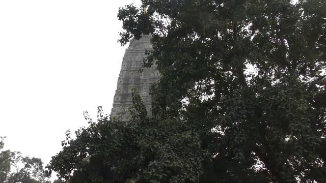 Mahabodhi Temple. The outer circle. смотреть онлайн
