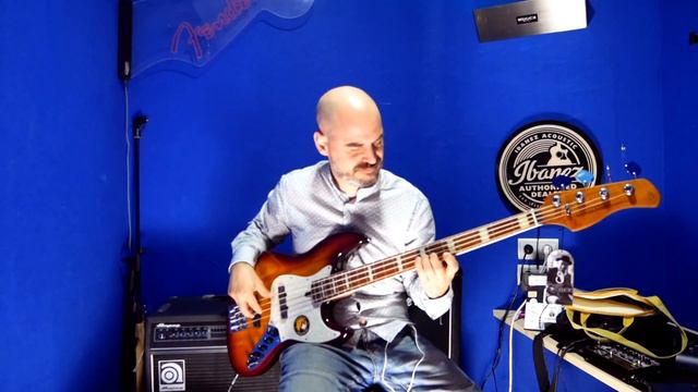 Sire Marcus Miller V8. REVIEW. смотреть онлайн