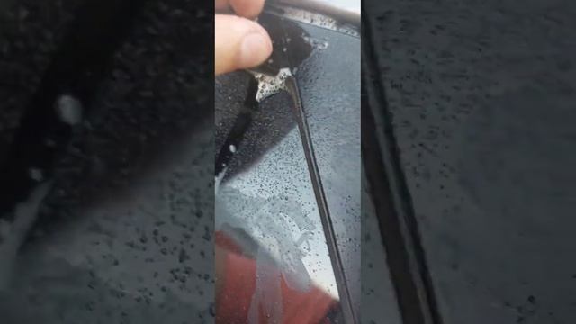 Как быстро и легко убрать двухсторонний скотч с автомобиля #скотч  #топ  #убратьскотч
