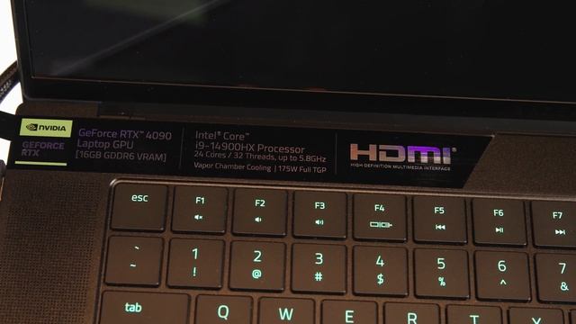Intel x Razer at CES 2024: Thunderbolt 5 and Raptor Lake Refresh in New Blade Laptops | Talking Tec смотреть онлайн
