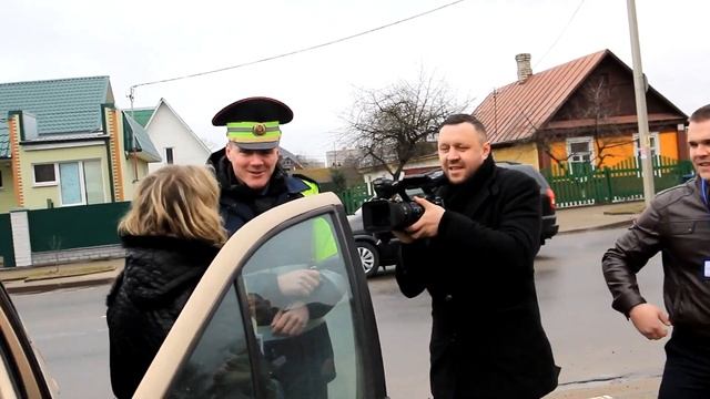 Поздравление с 8 Марта от такси «Кали Ласка» и ГАИ города Сморгонь.