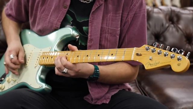 Guitar of the Day: 2020 Fender American Professional II Stratocaster | Norman's Rare Guitars смотреть онлайн
