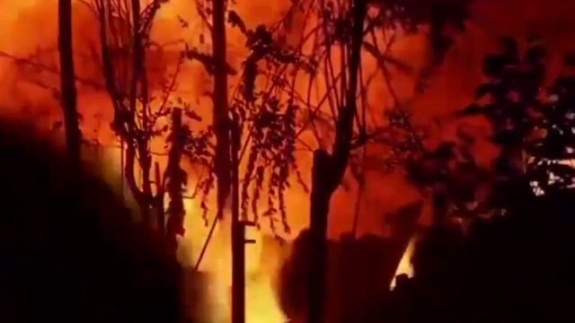 Извержение вулкана Ньирагонго лава накрыла жителей Гома в Конго Африка 22 мая 2021 | Катаклизмы смотреть онлайн