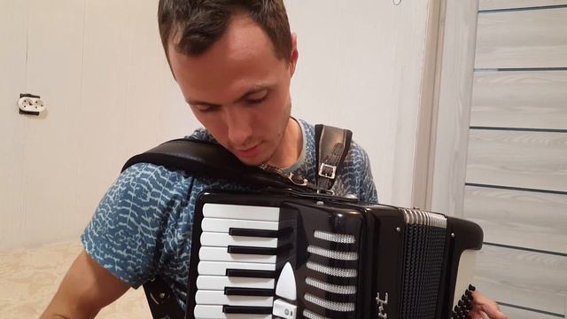 Этот аккордеон не строит? смотреть онлайн