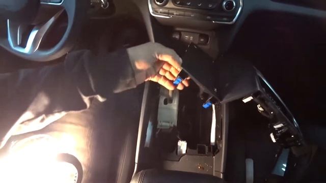Hyndai Santa fe 4 Где блок AirBag Как разобрать среднюю панель смотреть онлайн