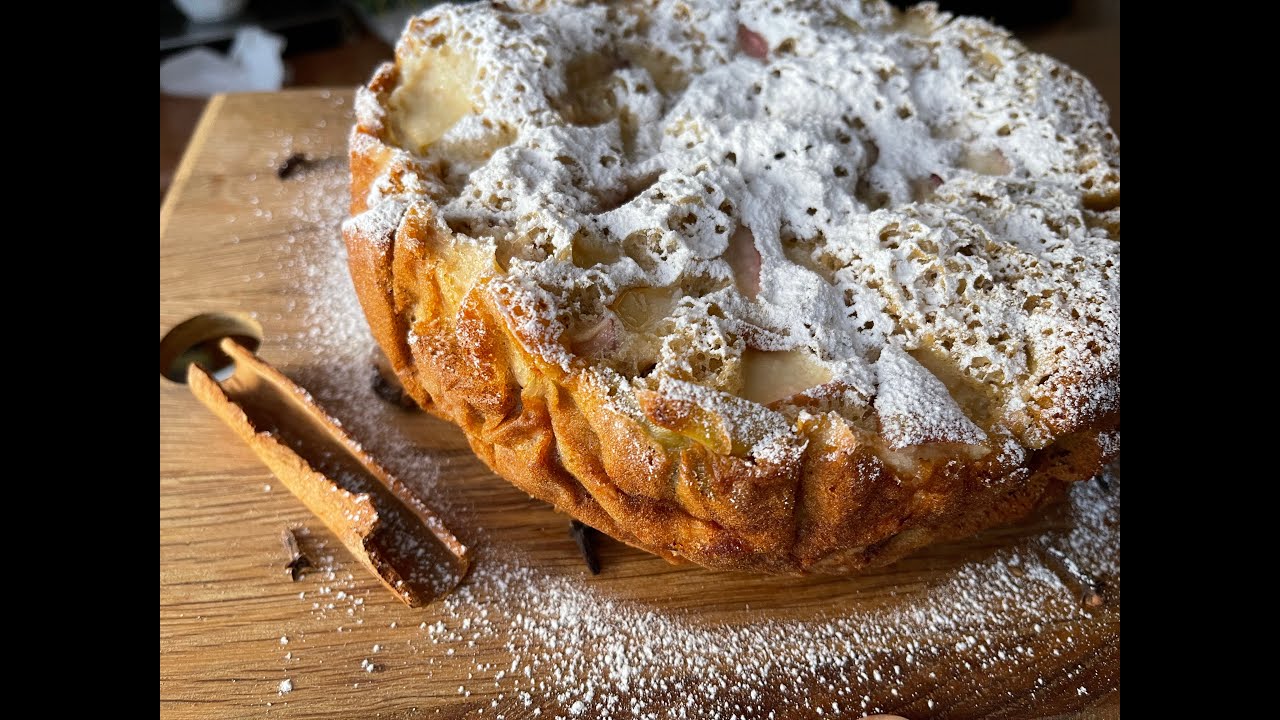 Вкуснейшая ДИЕТИЧЕСКАЯ шарлотка с яблоками и айвой смотреть онлайн